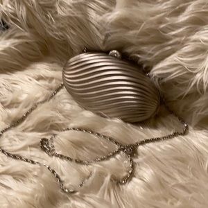 CARLA MARCHI OVAL CLUTCH W CHAIN STRAP